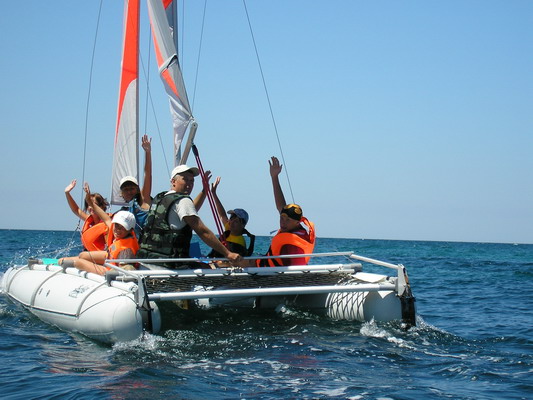 inflatable_catamaran_D19_2.JPG