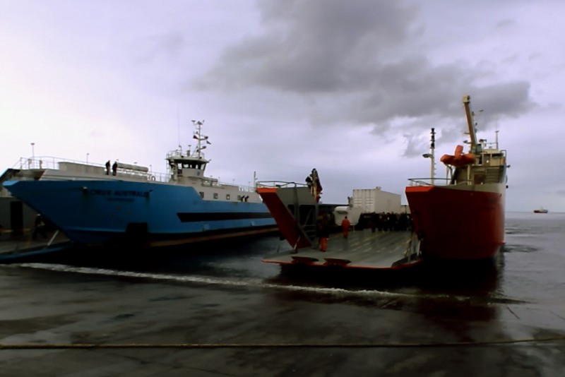 ferry2.jpg